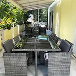 度假居 Vacation Between The Waters