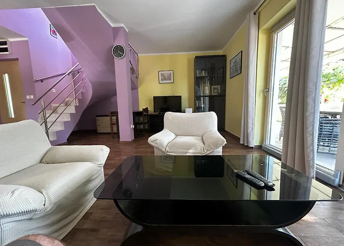 Vacation Between The Waters *