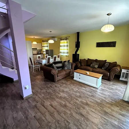 Vacation Between The Waters * Pakoštane