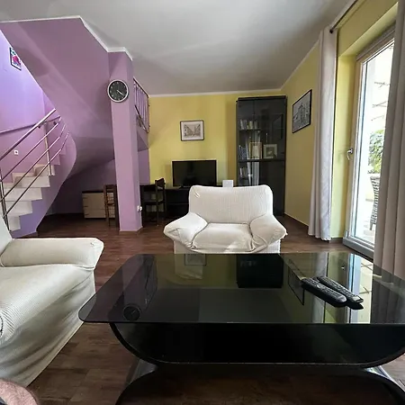 Vacation Between The Waters *